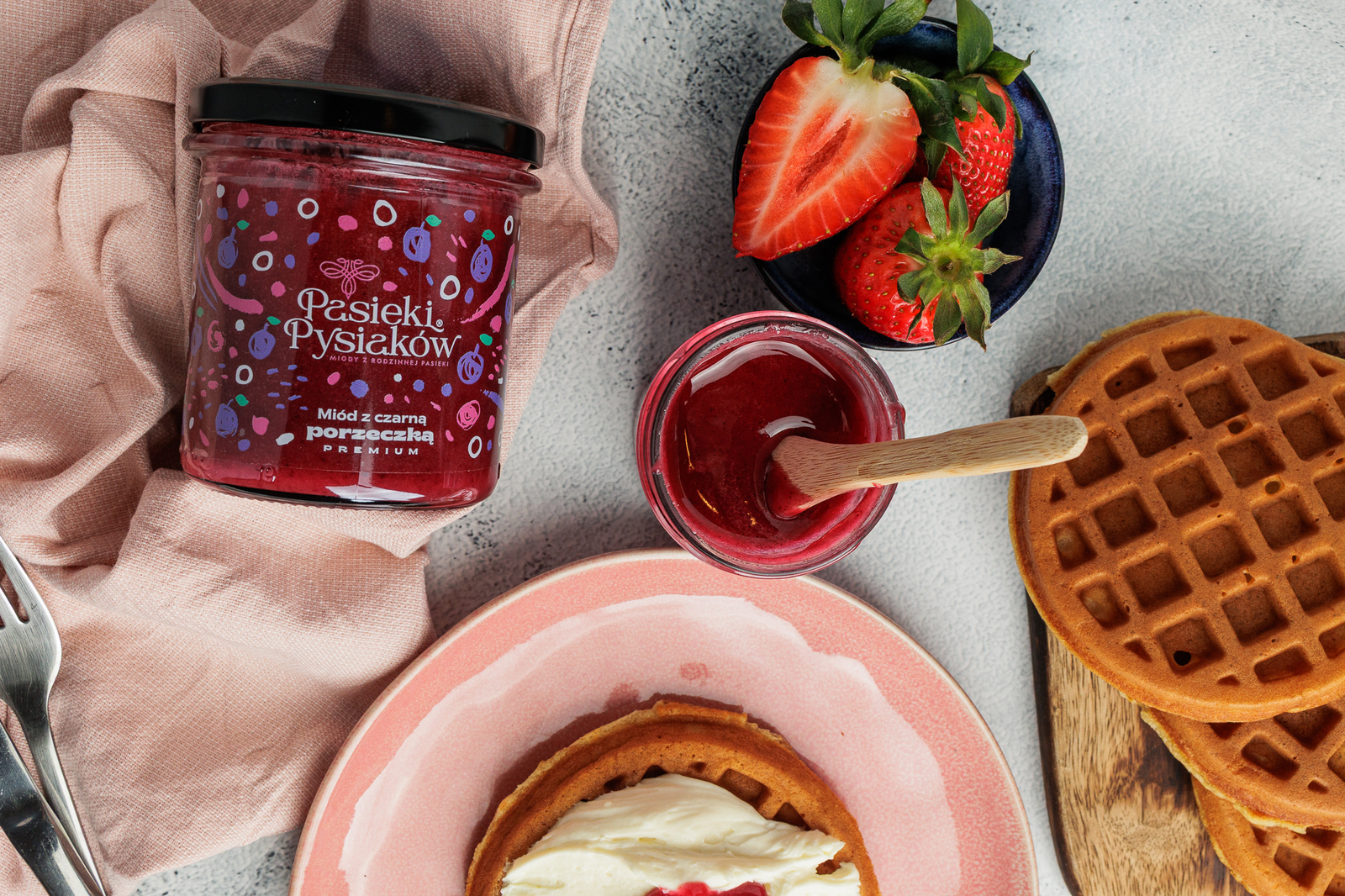 Miód z czarną porzeczką 450g 2025r.