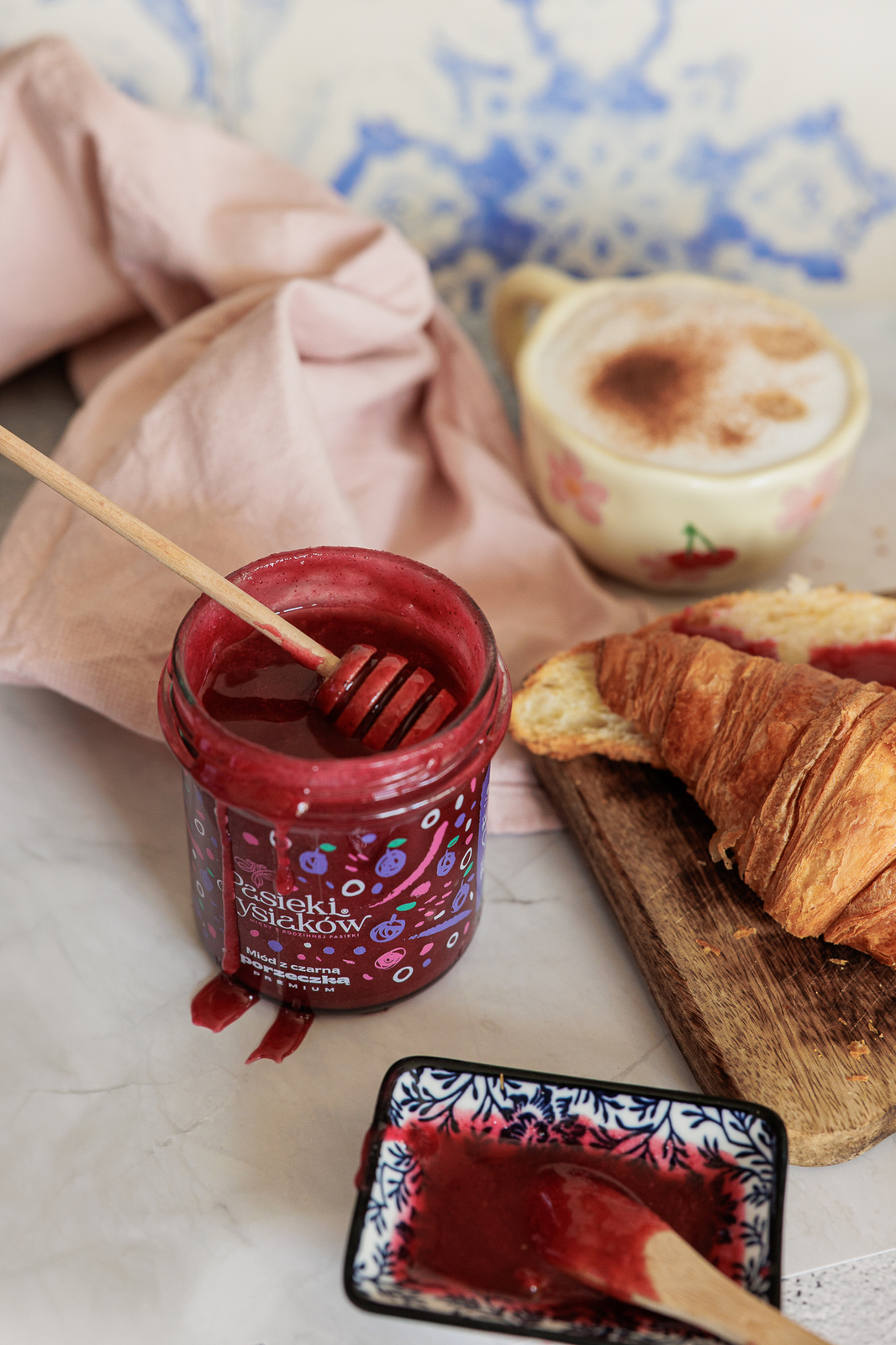 Miód z czarną porzeczką 450g 2025r.