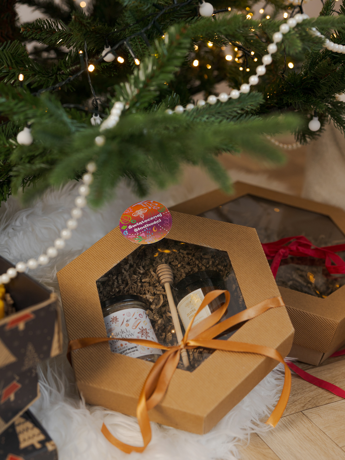 Prezent pod CHOINKĘ. Miód oraz Świeca z wosku pszczelego w Słoiku.