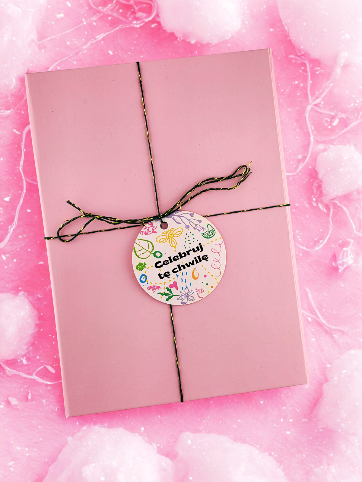 Zestaw Prezentowy na Specjalne Okazje. Świeca z wosku pszczelego.