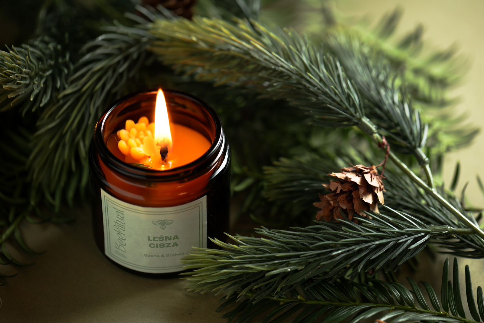 Świeca z wosku pszczelego w słoiku-LEŚNA CISZA