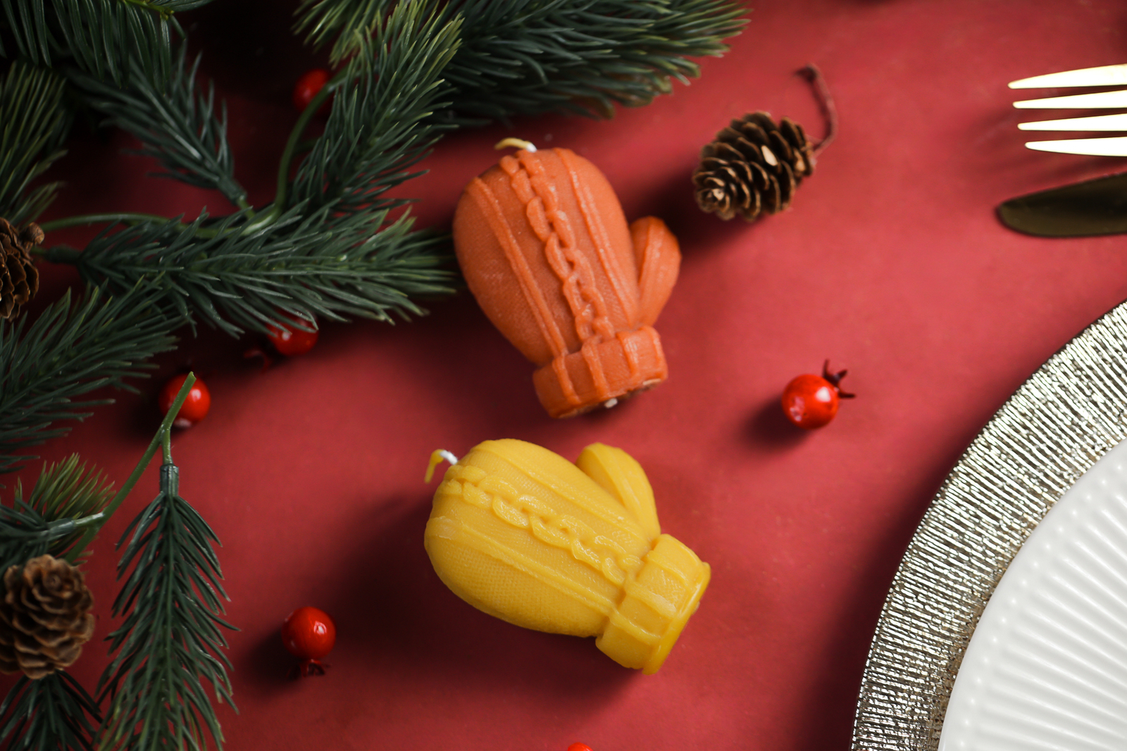 Świeca z wosku pszczelego-Rękawiczka