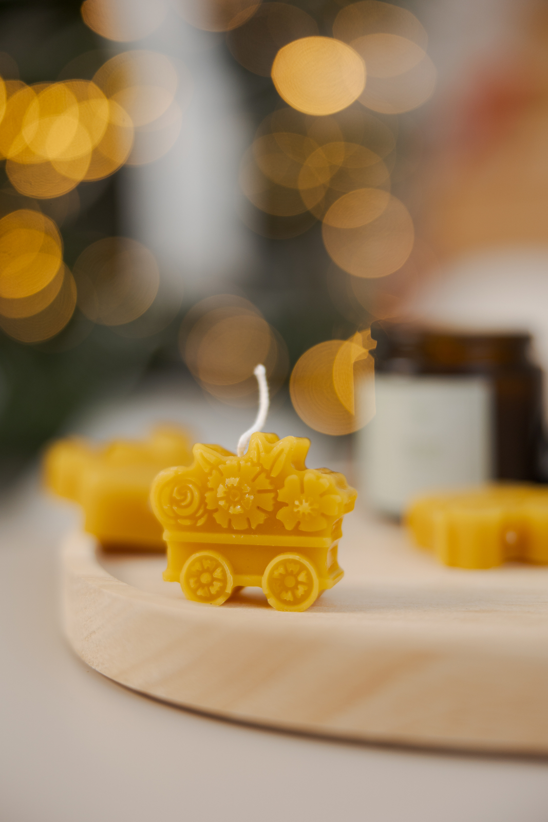 Świeca z wosku pszczelego-Lokomotywa z wagonikami