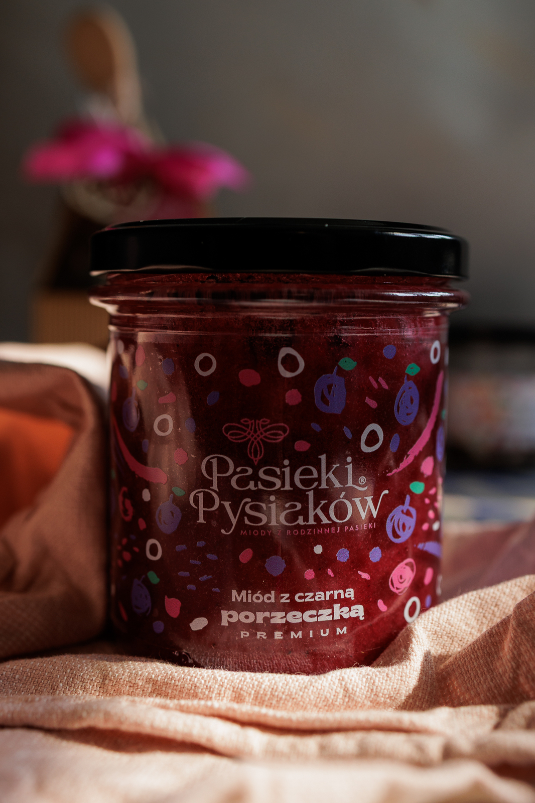 Miód z czarną porzeczką 450g 2025r.